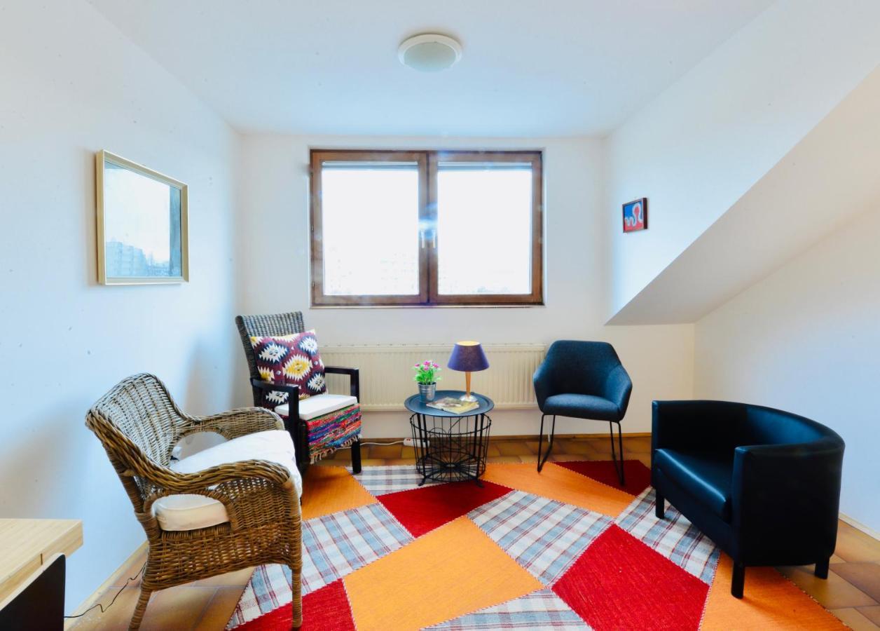 Charming Attic Apartment Near Messe Wien And Center Zewnętrze zdjęcie