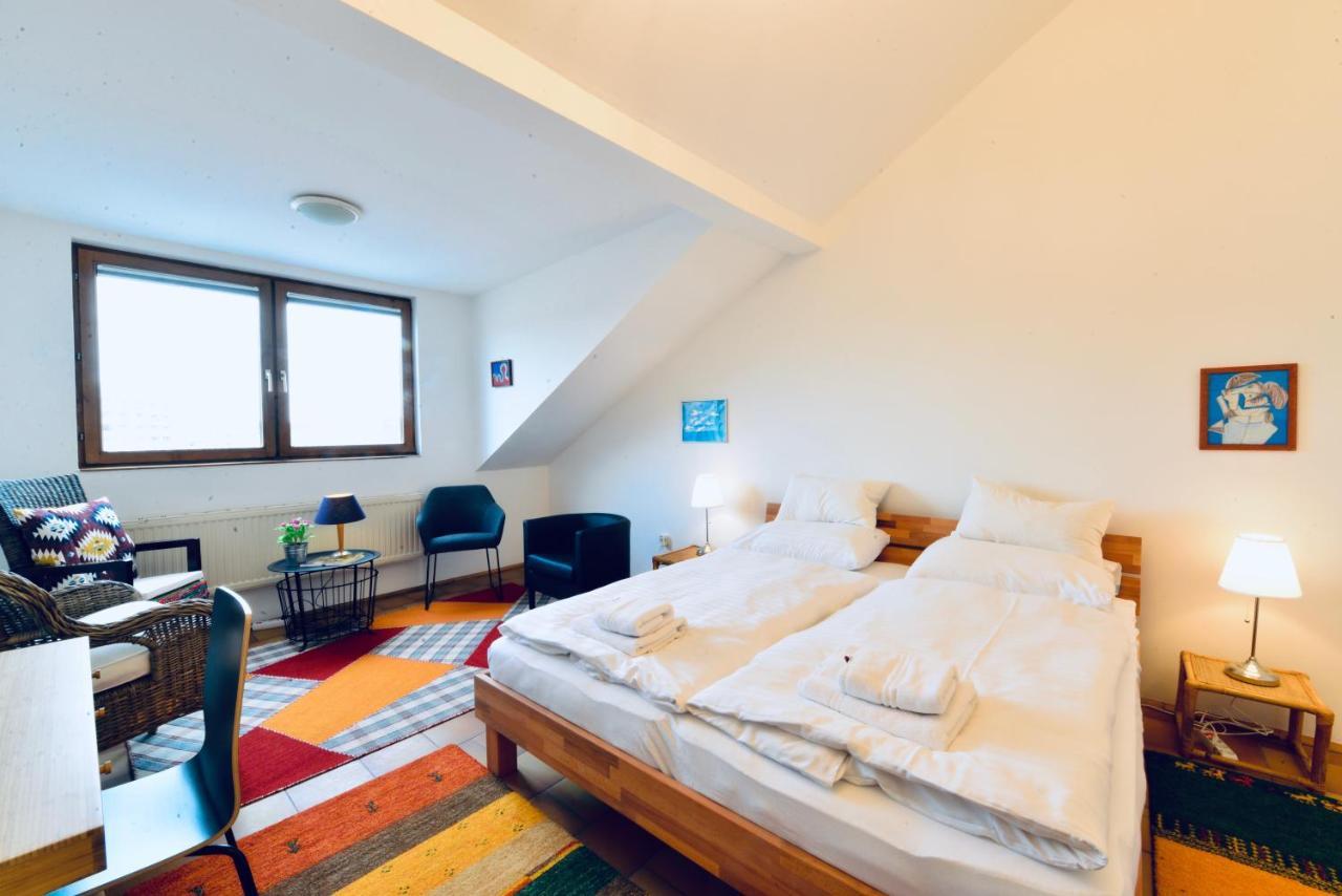 Charming Attic Apartment Near Messe Wien And Center Zewnętrze zdjęcie