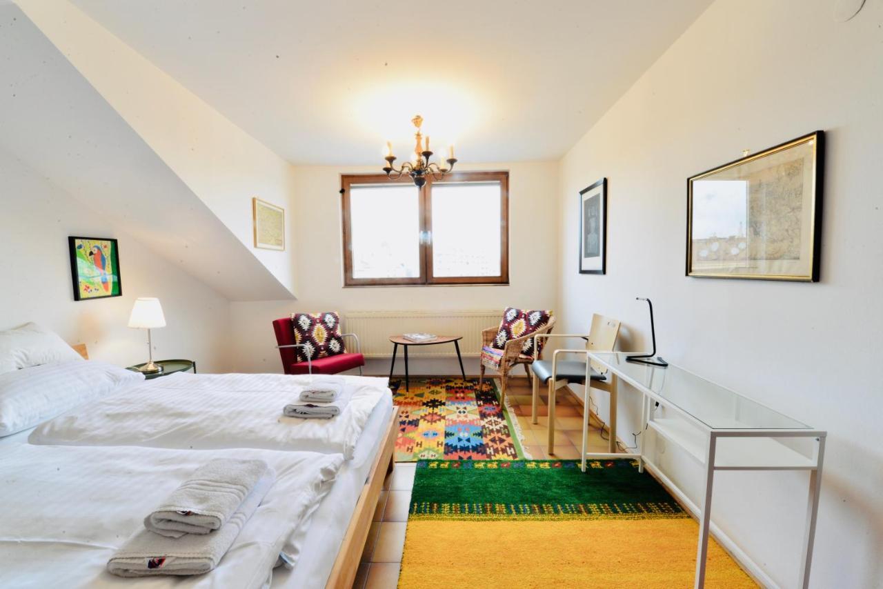 Charming Attic Apartment Near Messe Wien And Center Zewnętrze zdjęcie